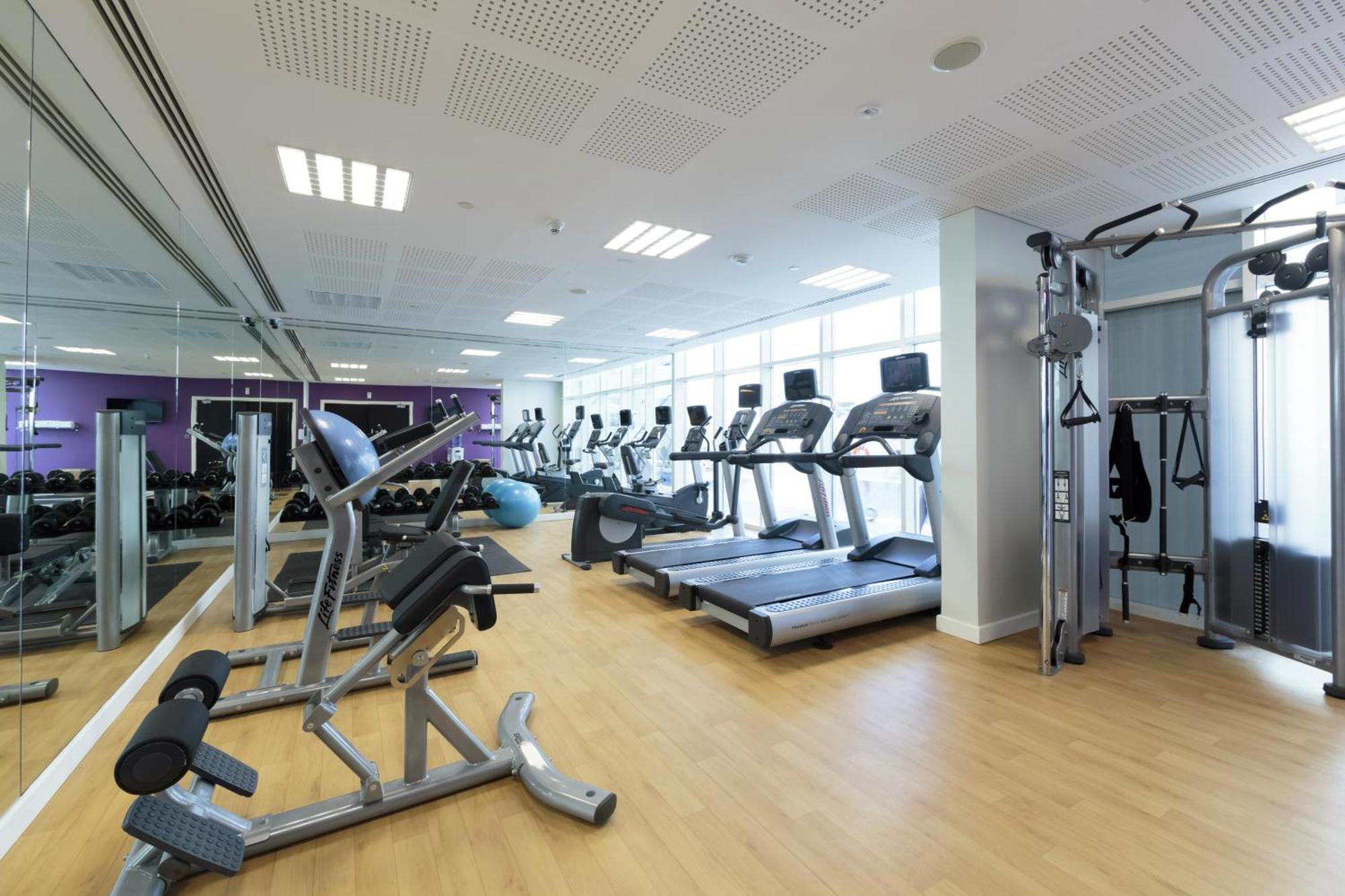 Premier Inn Doha Education City Екстериор снимка