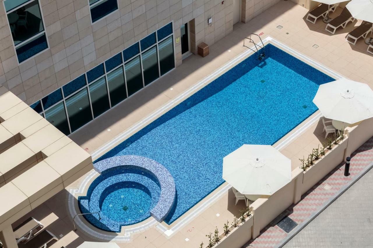 Premier Inn Doha Education City Екстериор снимка